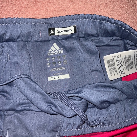 Supernova Adidas Running Shorts - Picture 5 of 5